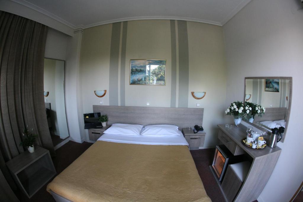 Hotel Oceanis Tesalónica Habitación foto